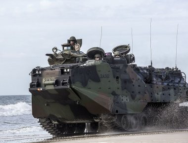 ΗΠΑ: Ατύχημα αμφίβιου ΤΟΜΠ με 15 τραυματίες Πεζοναύτες